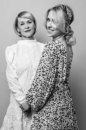 Dana Batulková, Mariana Prachařová, Hair studio Honza Kořínek, PURE LOVE_like twins (4).jpg