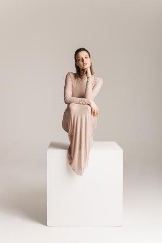 Simona Lewandovska, essence, Hari studio Honza Kořínek (1).jpg