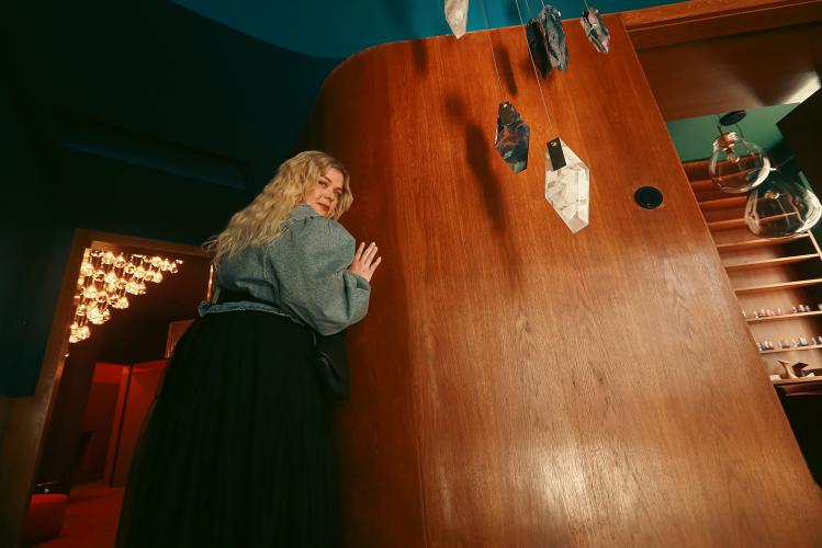Lucie Polišenská, OPRAVDOVÁ, Hair studio Honza Kořínek (3).jpg