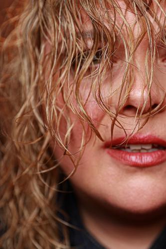 Lucie Polišenská, OPRAVDOVÁ, Hair studio Honza Kořínek (31).jpg